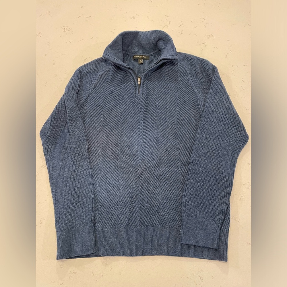 Banana Republic men’s quarter zip sweater